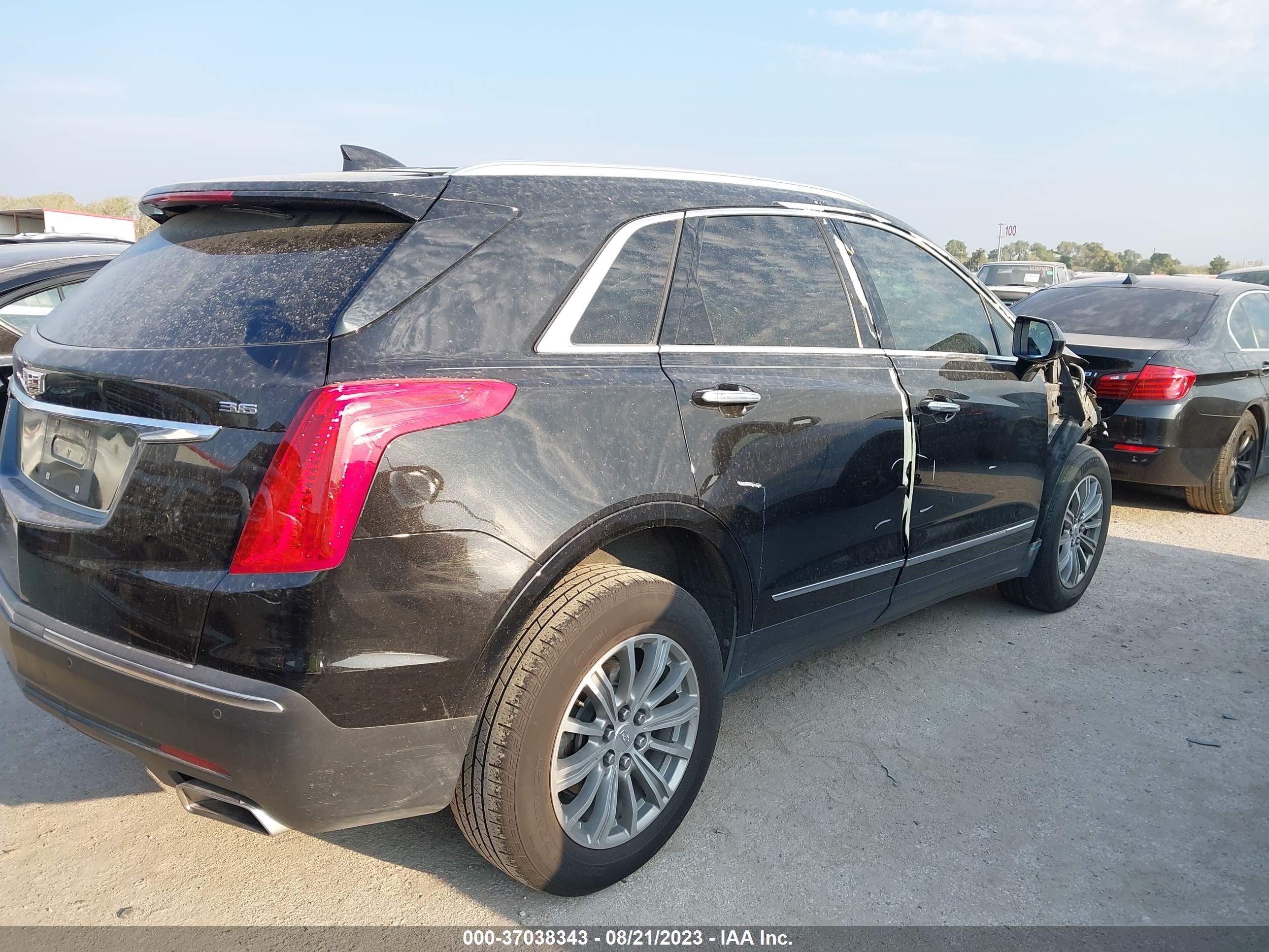 Photo 3 VIN: 1GYKNBRS1HZ315496 - CADILLAC XT5 