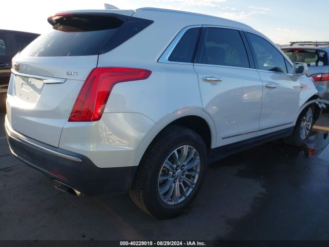 Photo 3 VIN: 1GYKNBRS2HZ135640 - CADILLAC XT5 