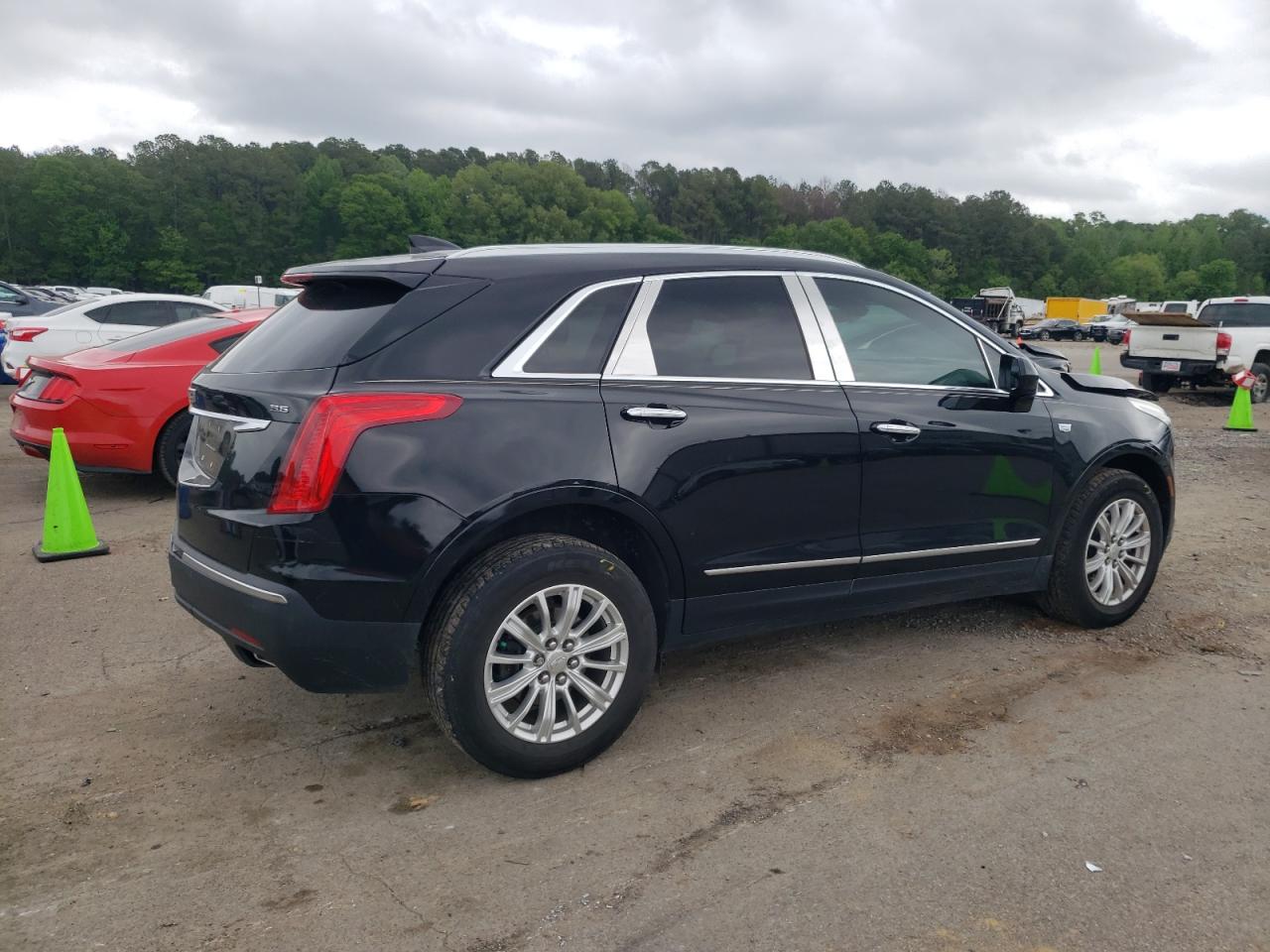 Photo 2 VIN: 1GYKNBRS2HZ182960 - CADILLAC XT5 