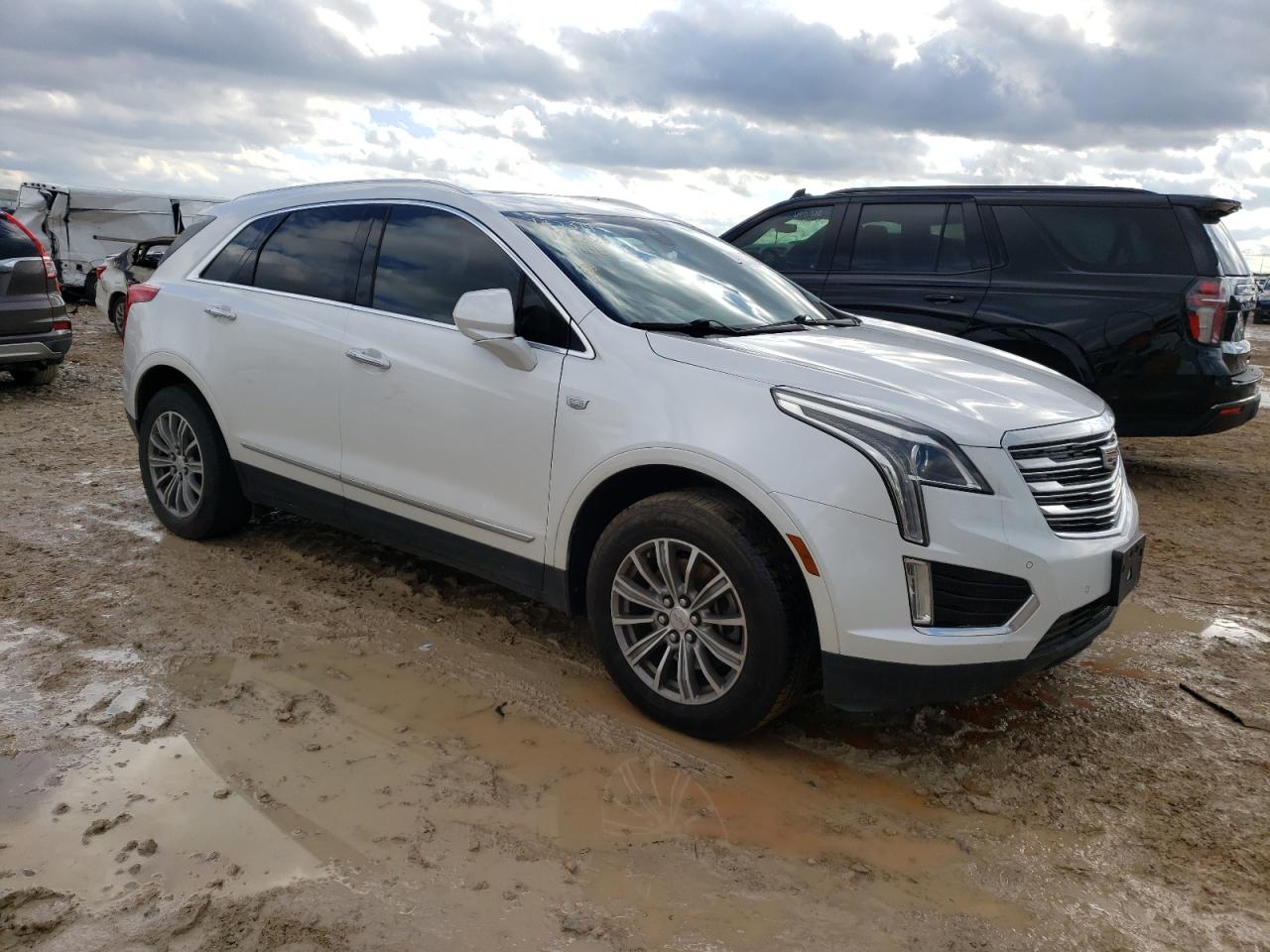 Photo 3 VIN: 1GYKNBRS3HZ149630 - CADILLAC XT5 