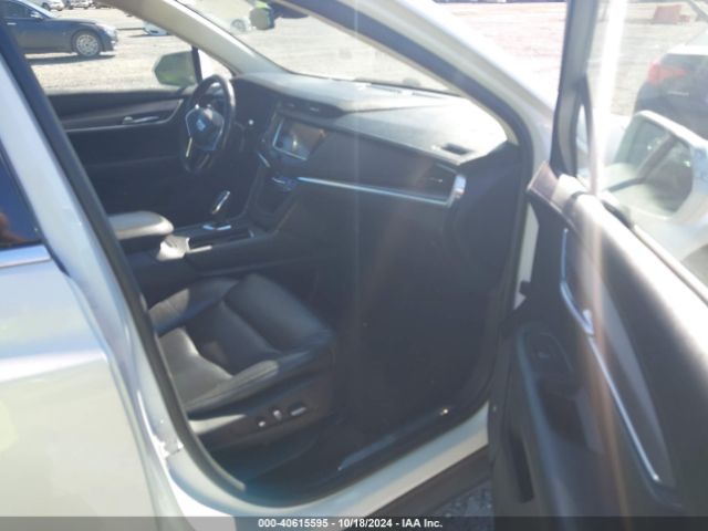 Photo 4 VIN: 1GYKNBRS3HZ241272 - CADILLAC XT5 