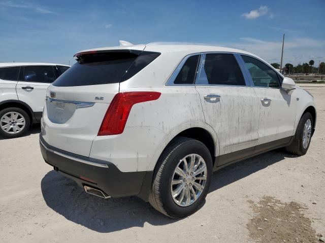 Photo 2 VIN: 1GYKNBRS3HZ254202 - CADILLAC XT5 LUXURY 