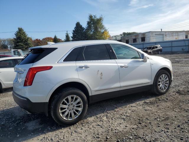 Photo 2 VIN: 1GYKNBRS3JZ216782 - CADILLAC XT5 