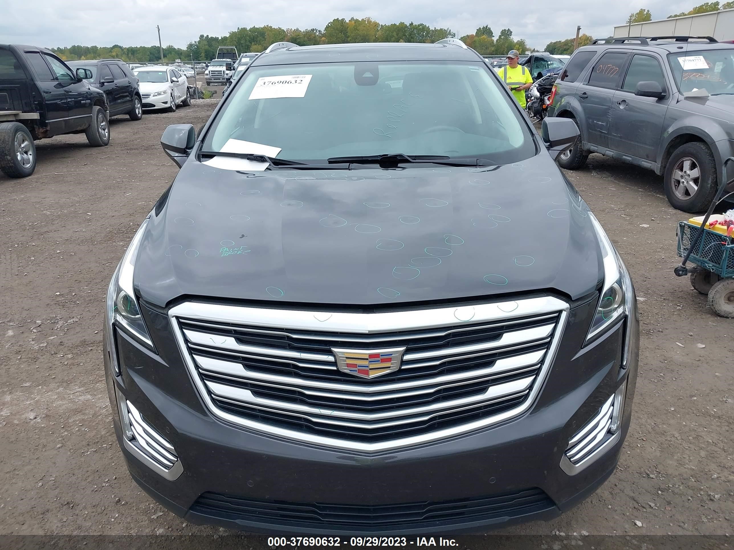 Photo 11 VIN: 1GYKNBRS4HZ175671 - CADILLAC XT5 