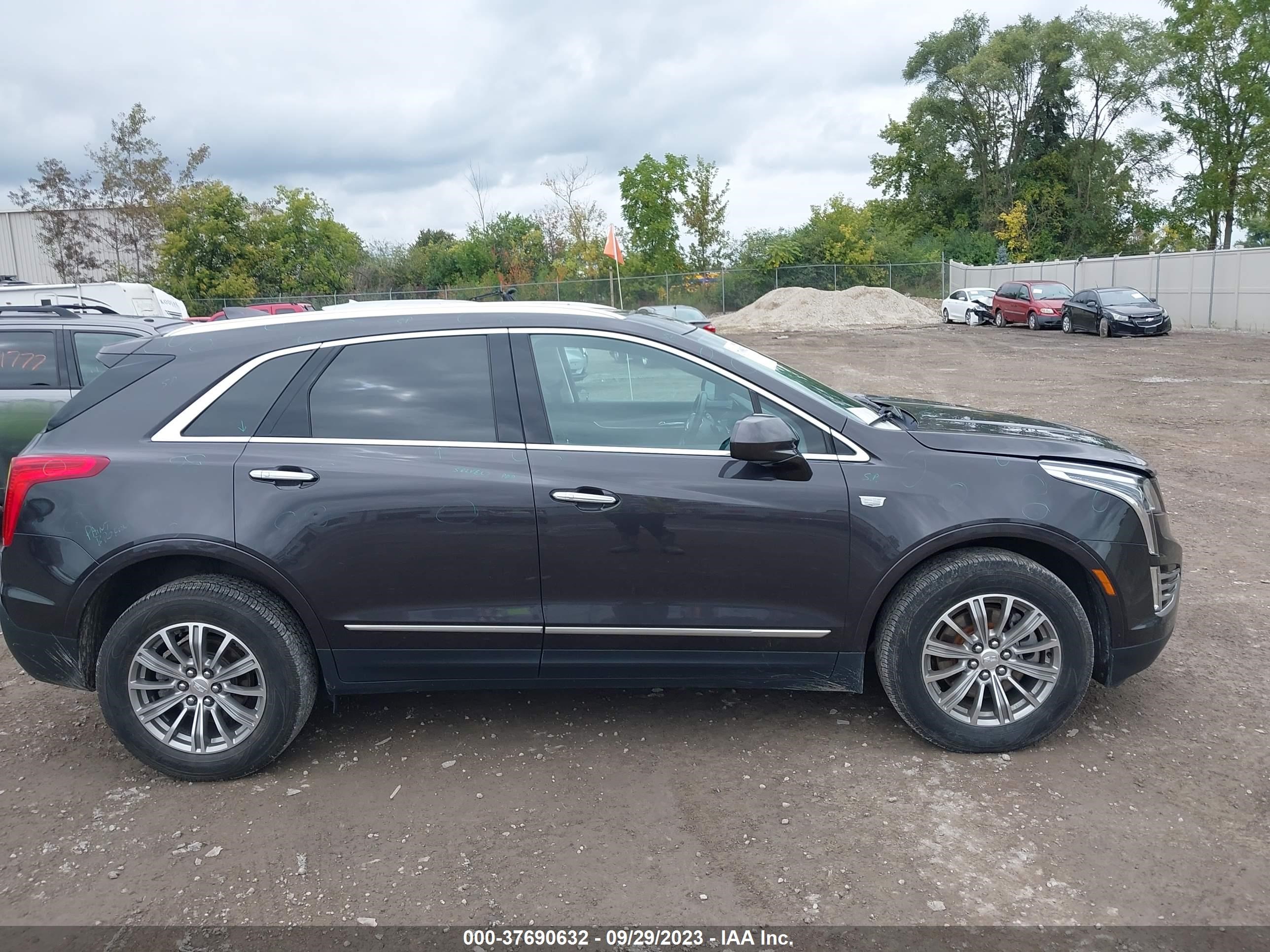 Photo 12 VIN: 1GYKNBRS4HZ175671 - CADILLAC XT5 