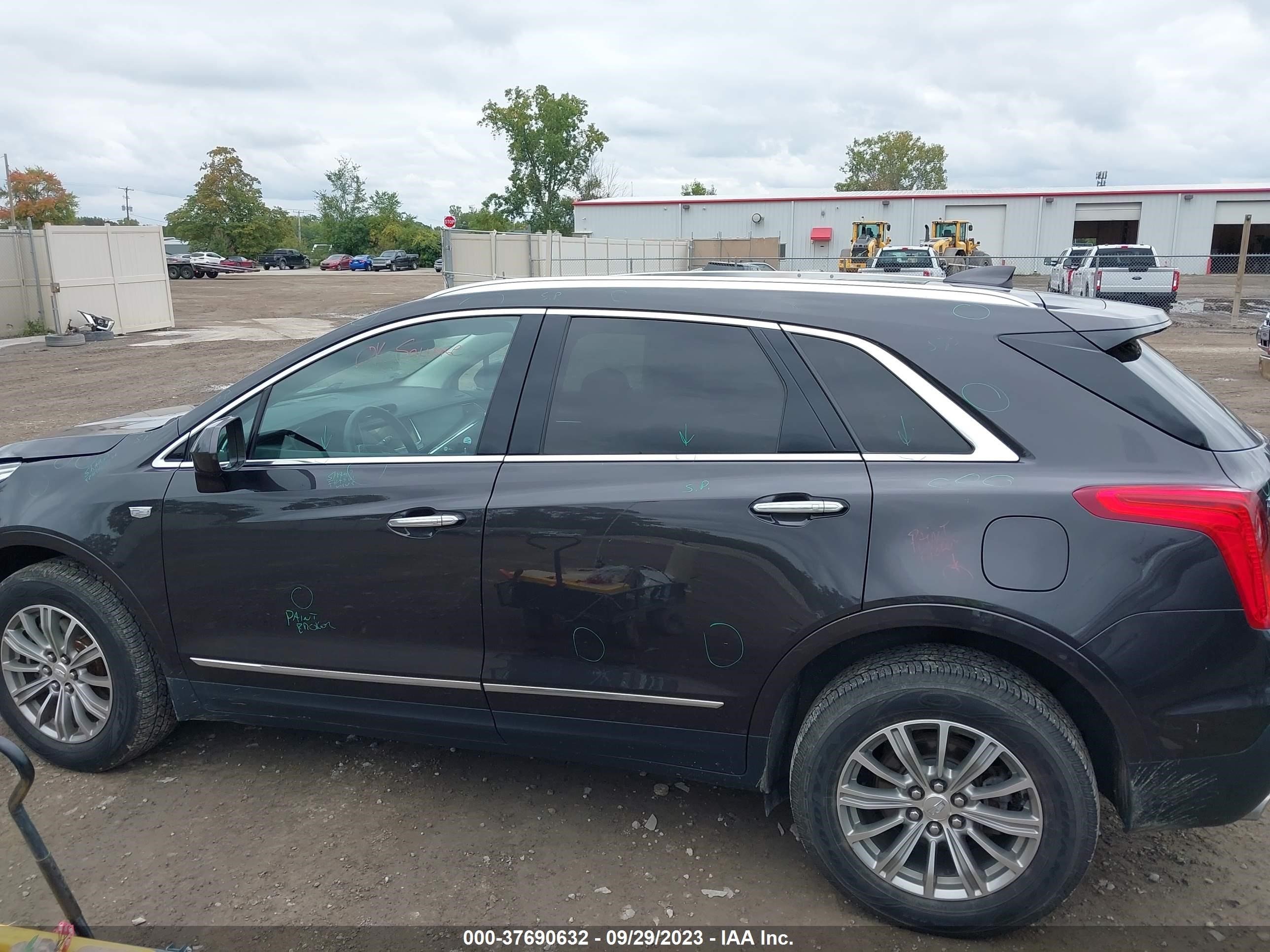 Photo 13 VIN: 1GYKNBRS4HZ175671 - CADILLAC XT5 