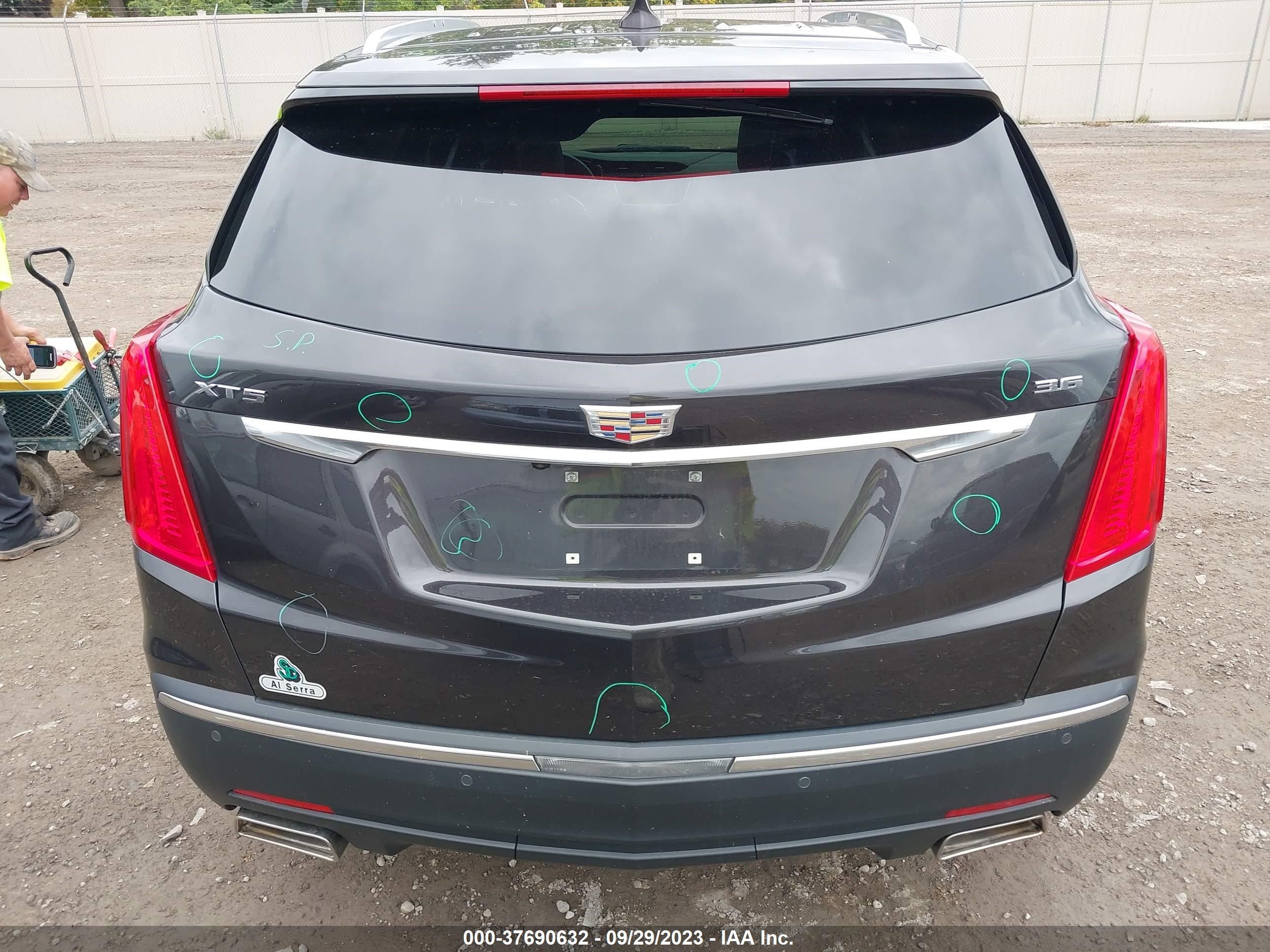 Photo 15 VIN: 1GYKNBRS4HZ175671 - CADILLAC XT5 