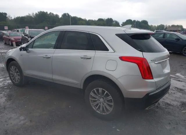 Photo 2 VIN: 1GYKNBRS4HZ318506 - CADILLAC XT5 