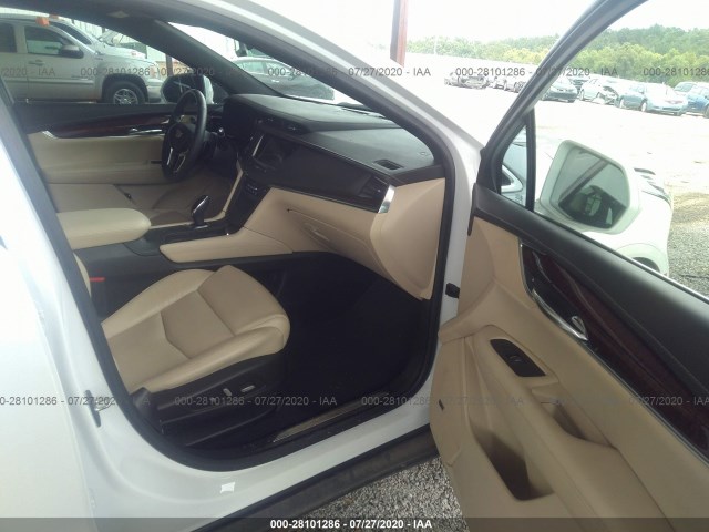 Photo 4 VIN: 1GYKNBRS5HZ220214 - CADILLAC XT5 