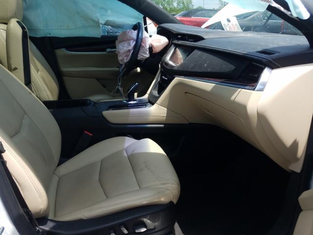 Photo 4 VIN: 1GYKNBRS6HZ183352 - CADILLAC XT5 LUXURY 