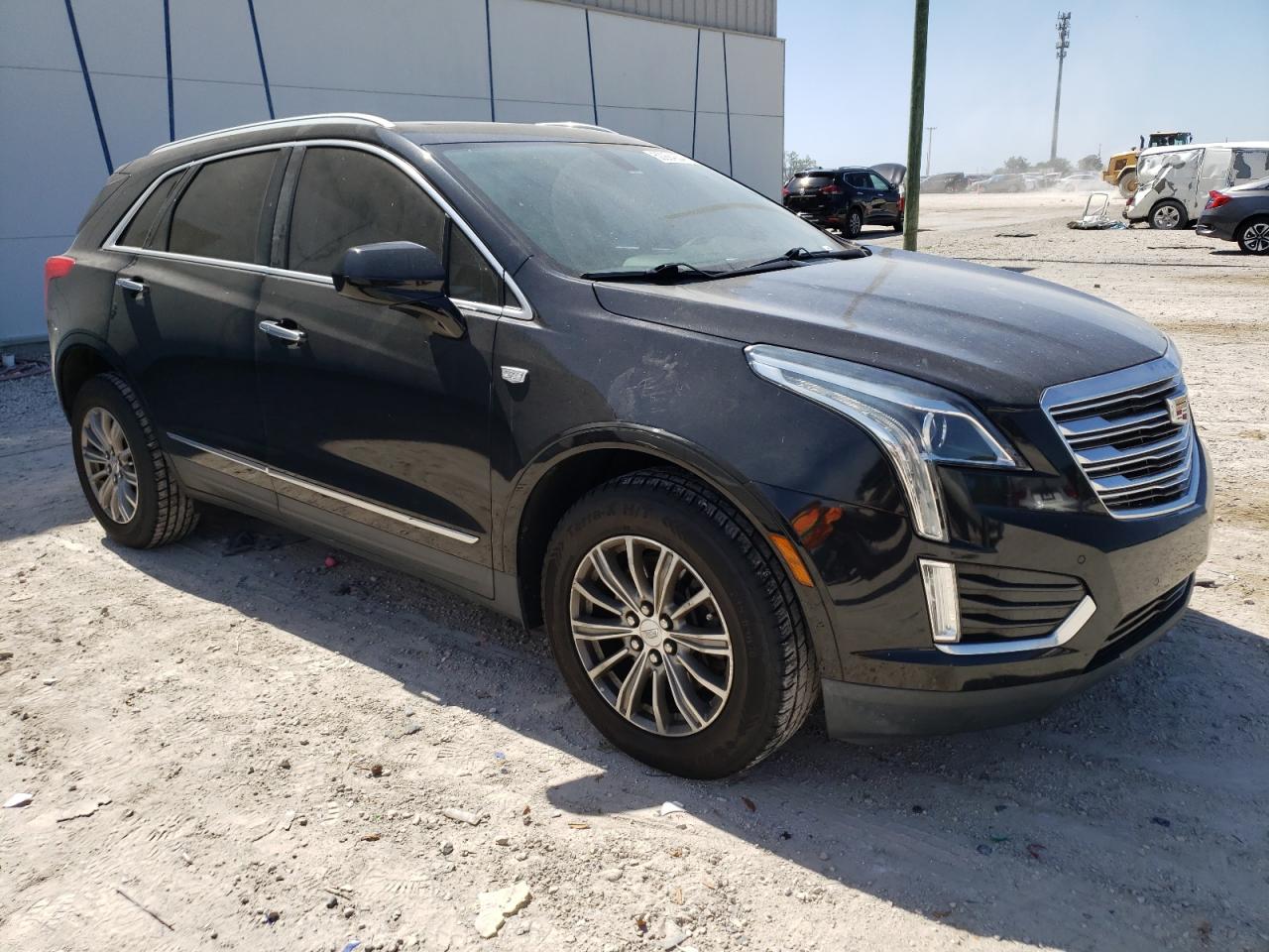 Photo 3 VIN: 1GYKNBRS7HZ163434 - CADILLAC XT5 