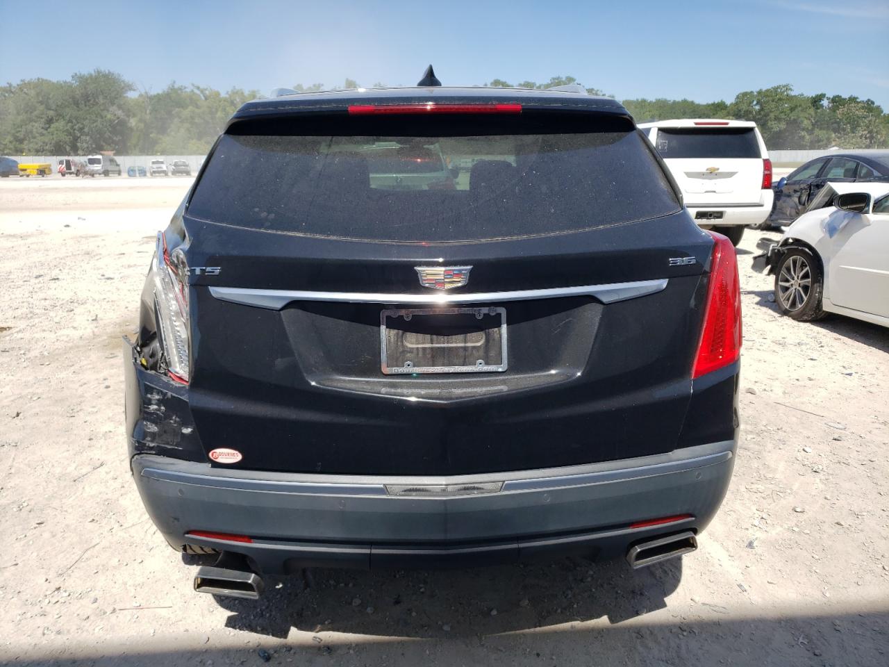 Photo 5 VIN: 1GYKNBRS7HZ163434 - CADILLAC XT5 