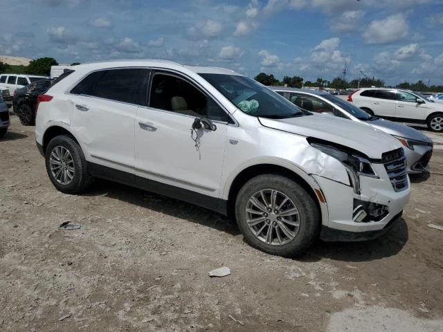 Photo 3 VIN: 1GYKNBRS7HZ208937 - CADILLAC XT5 LUXURY 