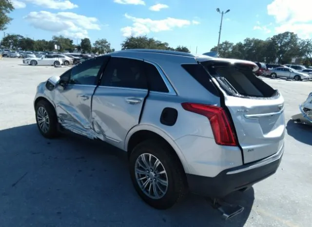 Photo 2 VIN: 1GYKNBRS7HZ211563 - CADILLAC XT5 