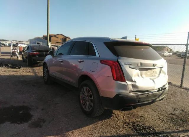 Photo 2 VIN: 1GYKNBRS8HZ101010 - CADILLAC XT5 