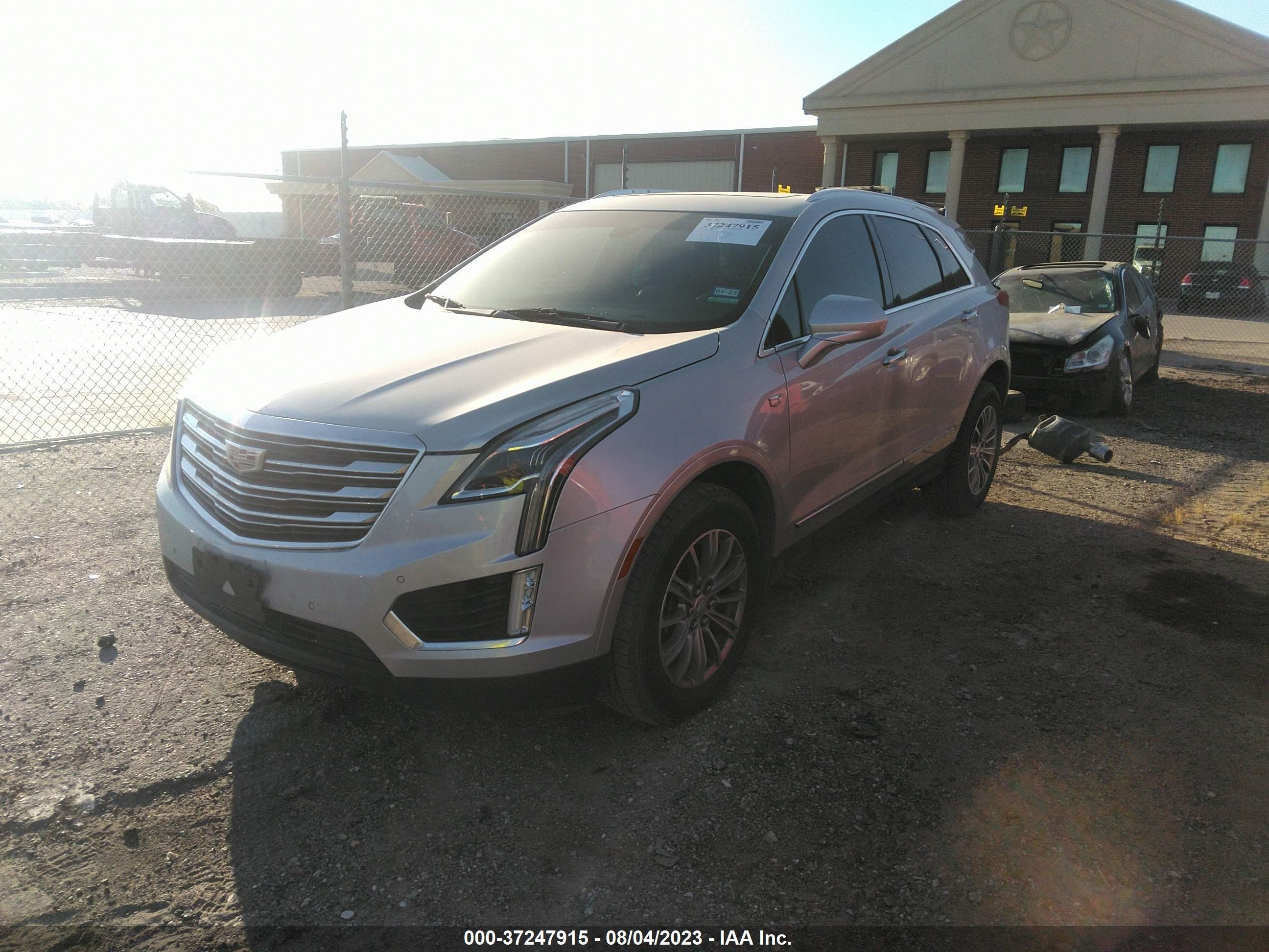 Photo 1 VIN: 1GYKNBRS8HZ101010 - CADILLAC XT5 