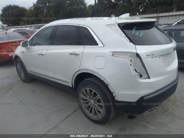 Photo 2 VIN: 1GYKNBRS8HZ176581 - CADILLAC XT5 