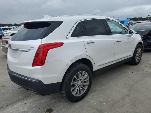 Photo 2 VIN: 1GYKNBRS8HZ193915 - CADILLAC XT5 LUXURY 