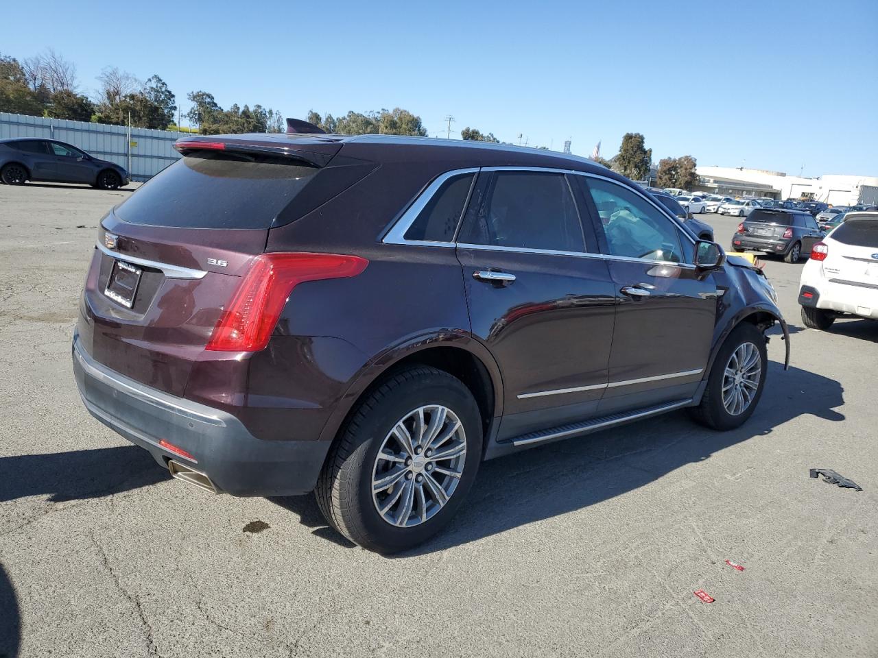 Photo 2 VIN: 1GYKNBRS9HZ189999 - CADILLAC XT5 