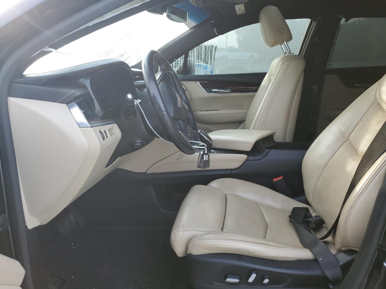 Photo 6 VIN: 1GYKNBRS9HZ255791 - CADILLAC XT5 