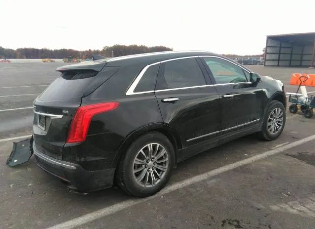 Photo 3 VIN: 1GYKNBRSXHZ134333 - CADILLAC XT5 