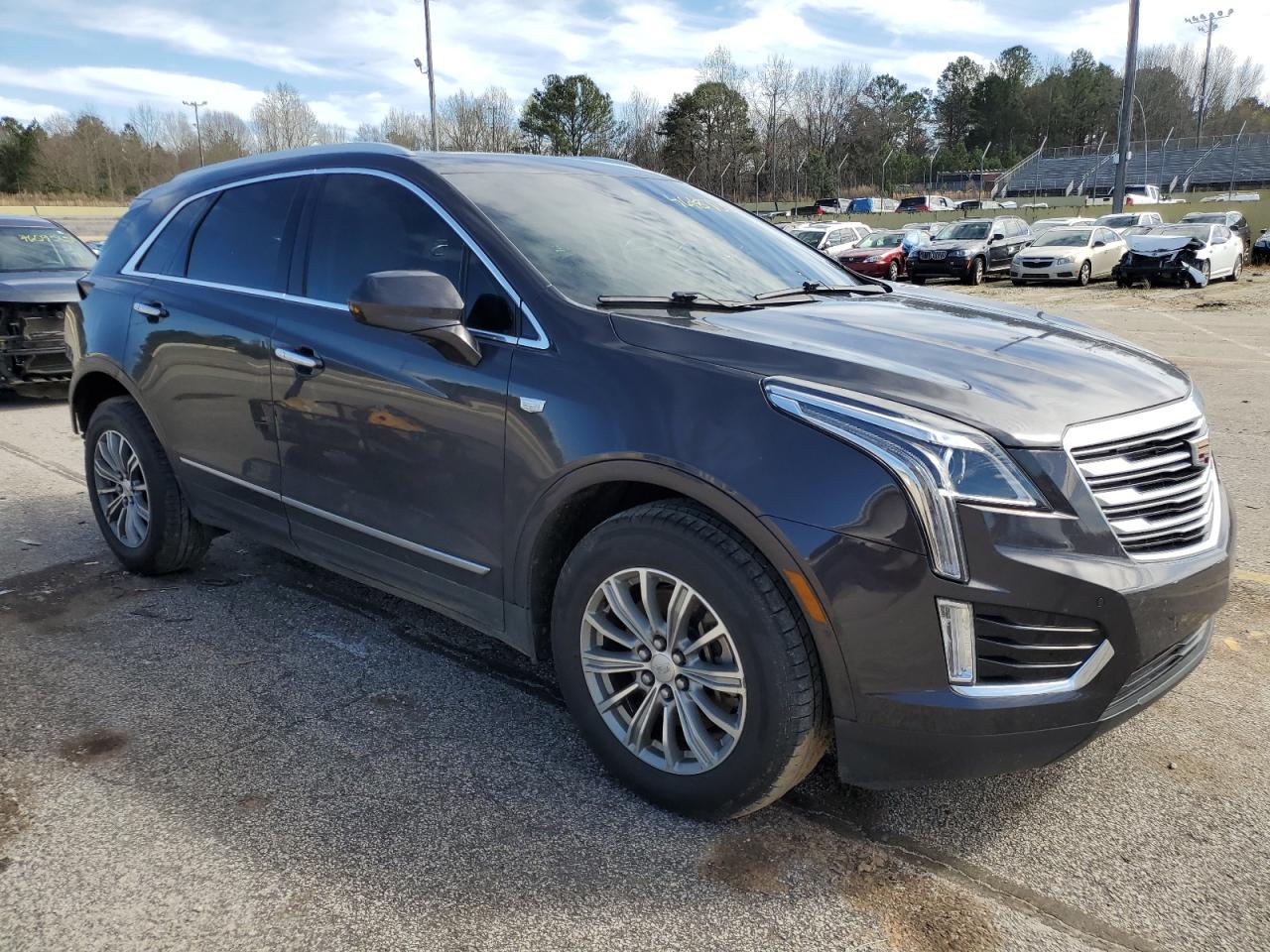 Photo 3 VIN: 1GYKNBRSXHZ151908 - CADILLAC XT5 