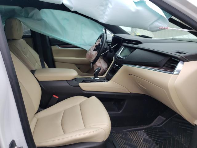 Photo 4 VIN: 1GYKNBRSXHZ256691 - CADILLAC XT5 LUXURY 