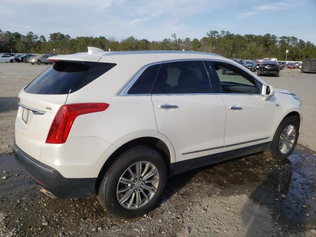 Photo 2 VIN: 1GYKNBRSXHZ304450 - CADILLAC XT5 LUXURY 