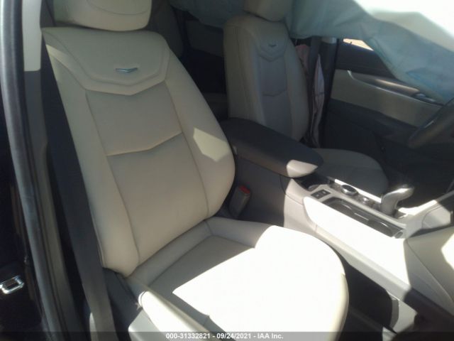 Photo 4 VIN: 1GYKNCR44MZ163800 - CADILLAC XT5 