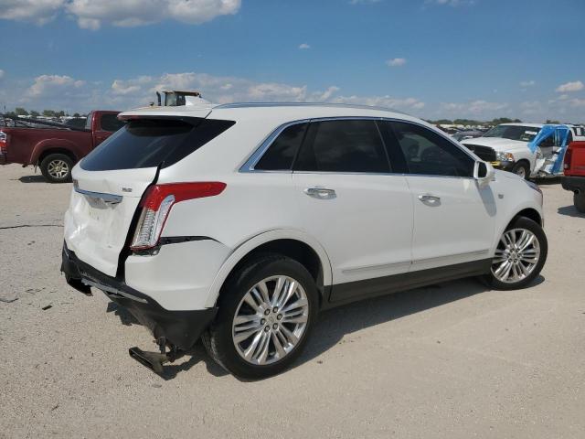 Photo 2 VIN: 1GYKNCRS0HZ120222 - CADILLAC XT5 PREMIU 