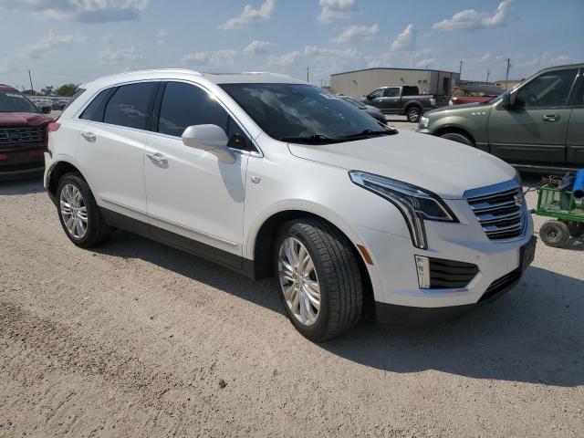 Photo 3 VIN: 1GYKNCRS0HZ120222 - CADILLAC XT5 PREMIU 