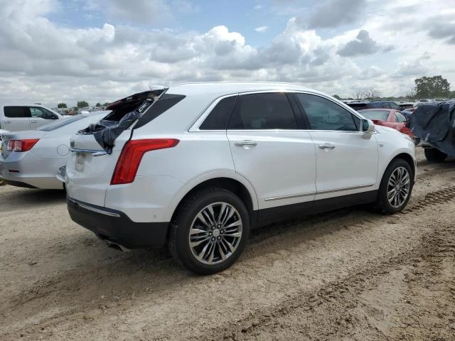 Photo 2 VIN: 1GYKNCRS0HZ289365 - CADILLAC XT5 PREMIU 