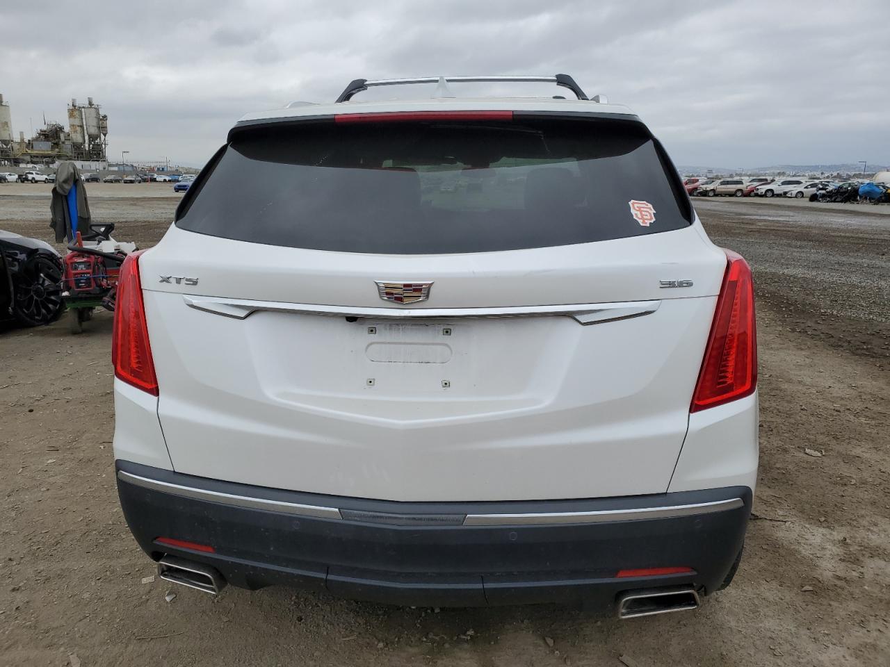 Photo 5 VIN: 1GYKNCRS0JZ164467 - CADILLAC XT5 