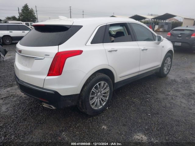 Photo 3 VIN: 1GYKNCRS0JZ179843 - CADILLAC XT5 