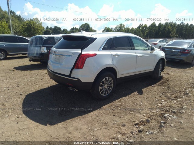 Photo 3 VIN: 1GYKNCRS0JZ188204 - CADILLAC XT5 