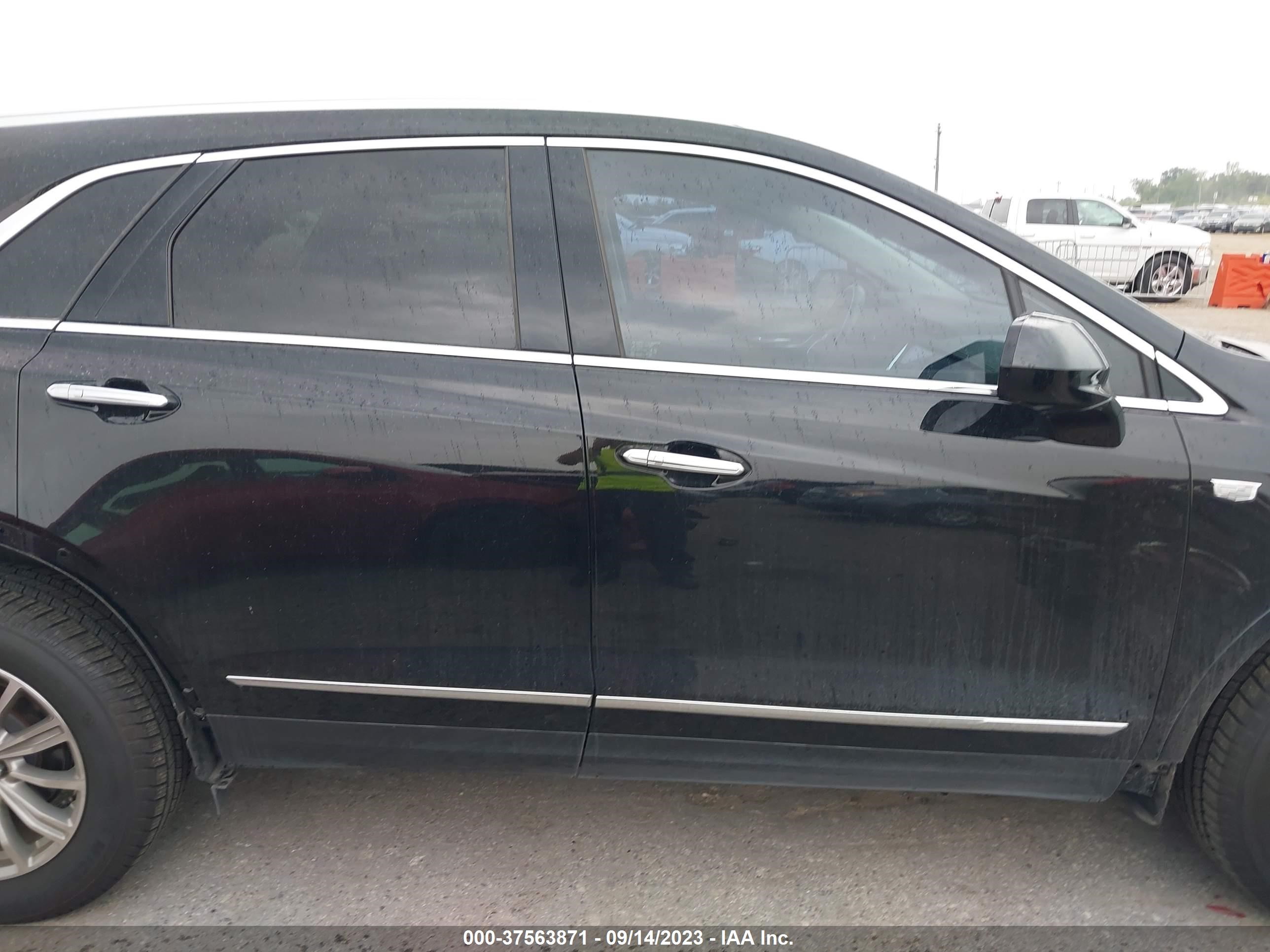 Photo 12 VIN: 1GYKNCRS0JZ237241 - CADILLAC XT5 