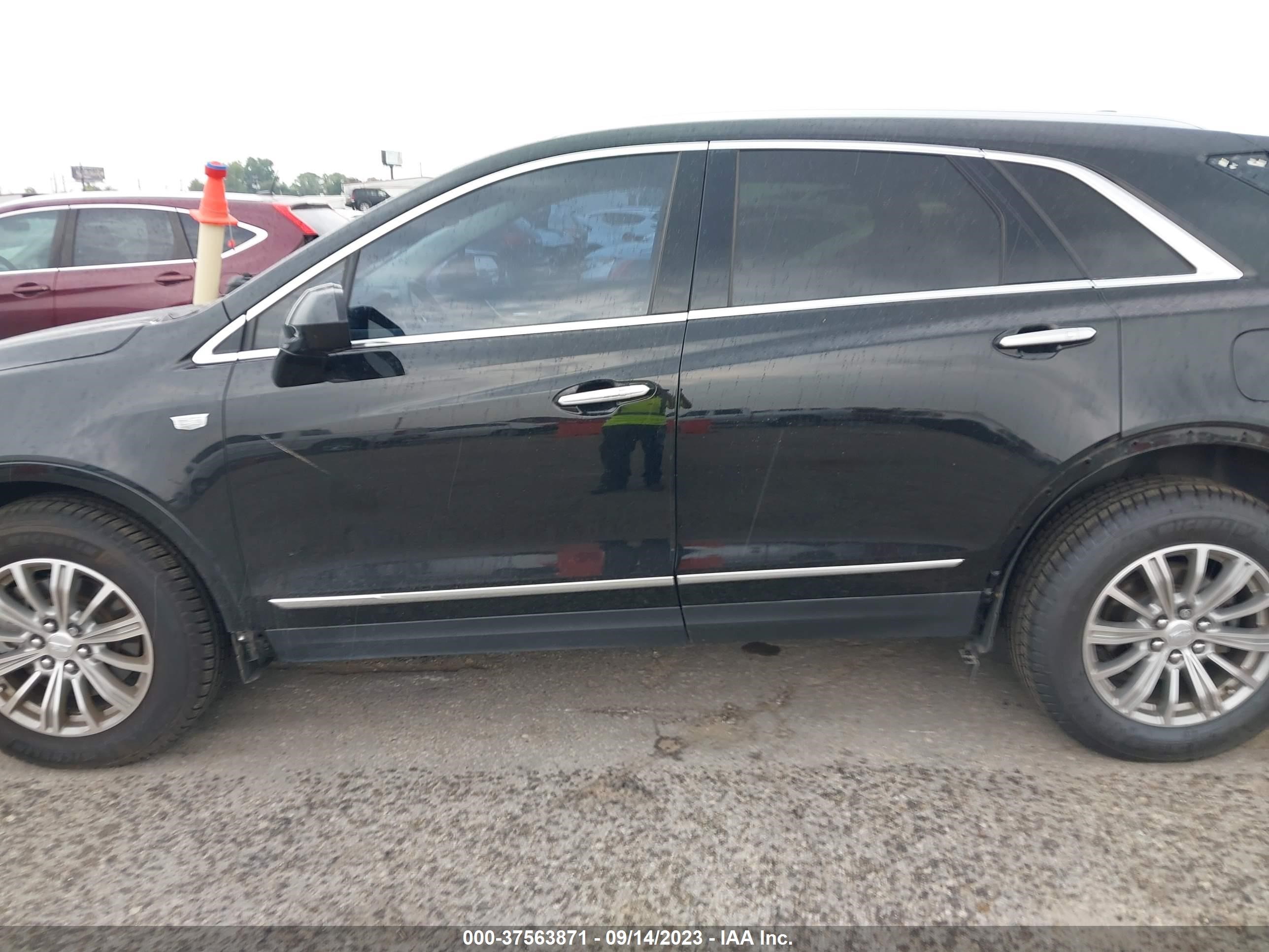 Photo 13 VIN: 1GYKNCRS0JZ237241 - CADILLAC XT5 