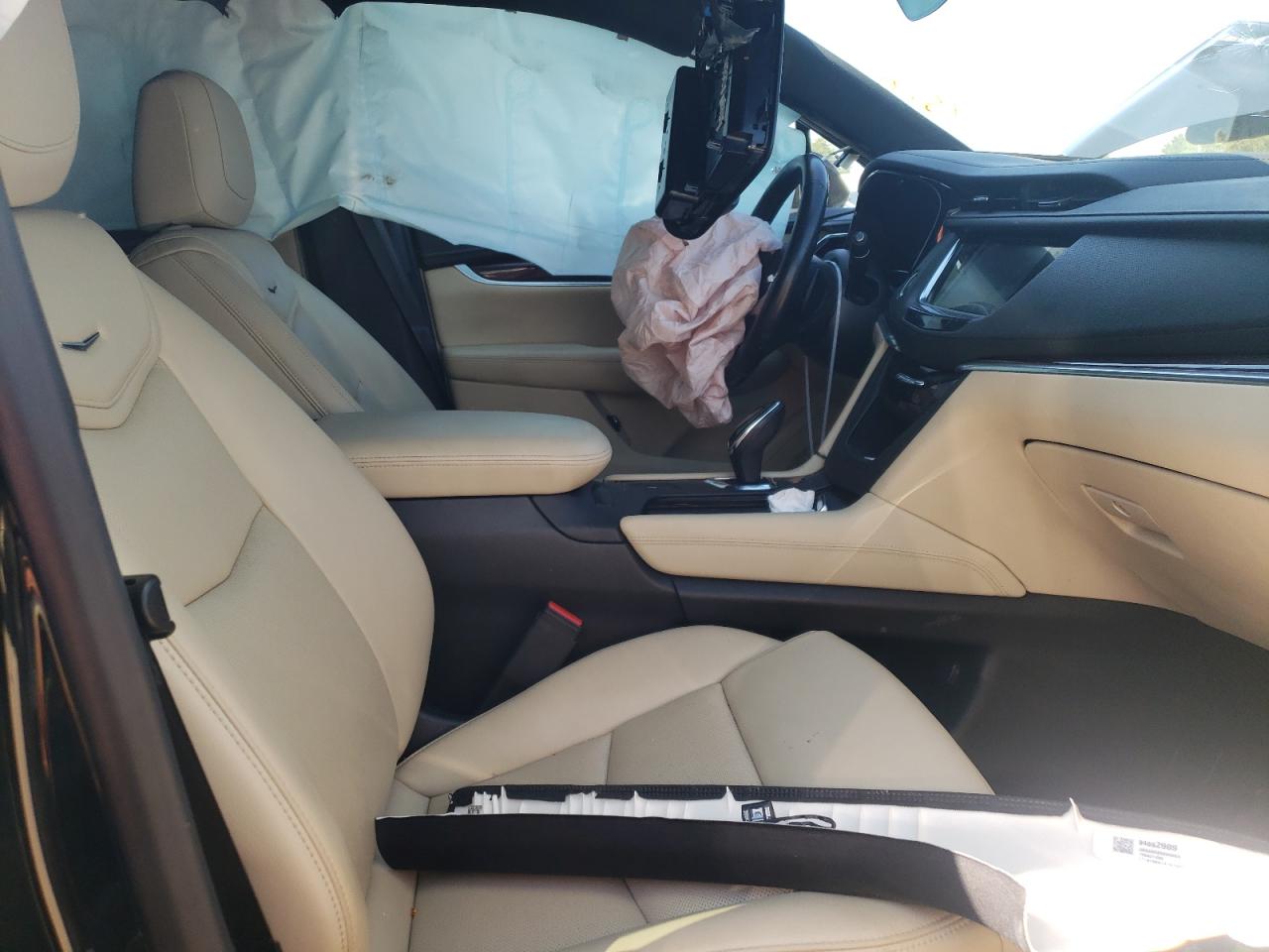 Photo 4 VIN: 1GYKNCRS0KZ130479 - CADILLAC XT5 