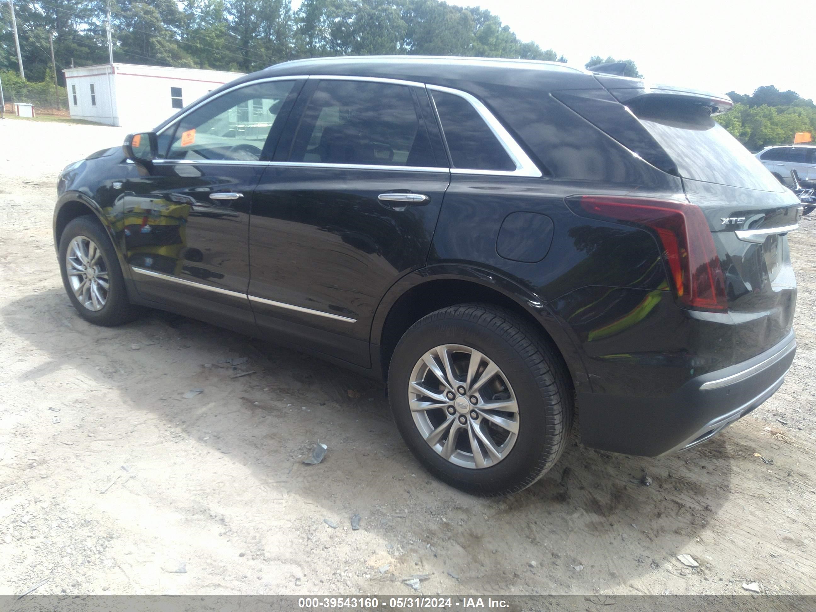 Photo 2 VIN: 1GYKNCRS0LZ172815 - CADILLAC XT5 