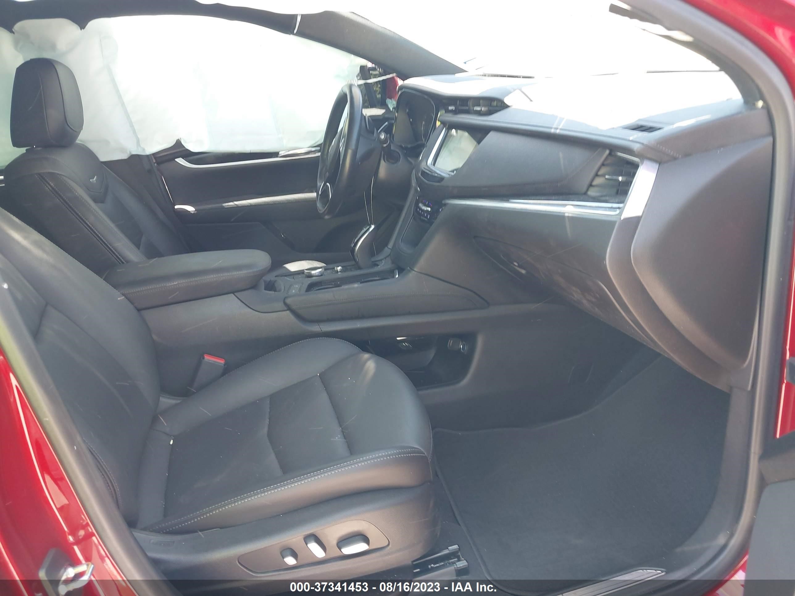 Photo 4 VIN: 1GYKNCRS0MZ139914 - CADILLAC XT5 