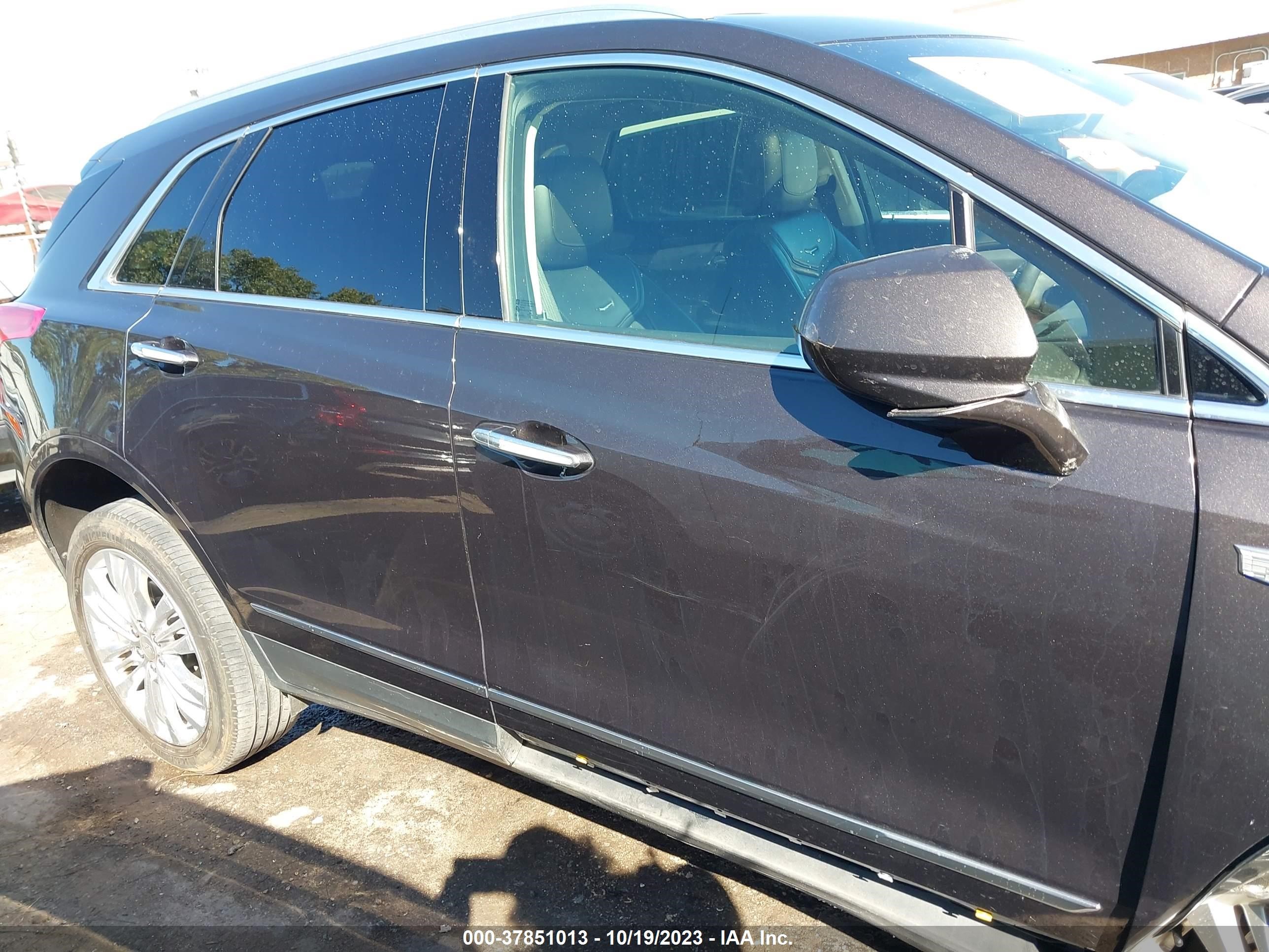 Photo 12 VIN: 1GYKNCRS1HZ104837 - CADILLAC XT5 