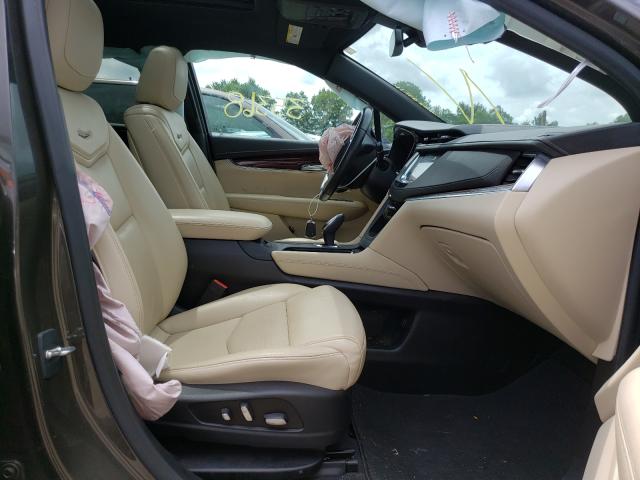 Photo 4 VIN: 1GYKNCRS1KZ161725 - CADILLAC XT5 LUXURY 