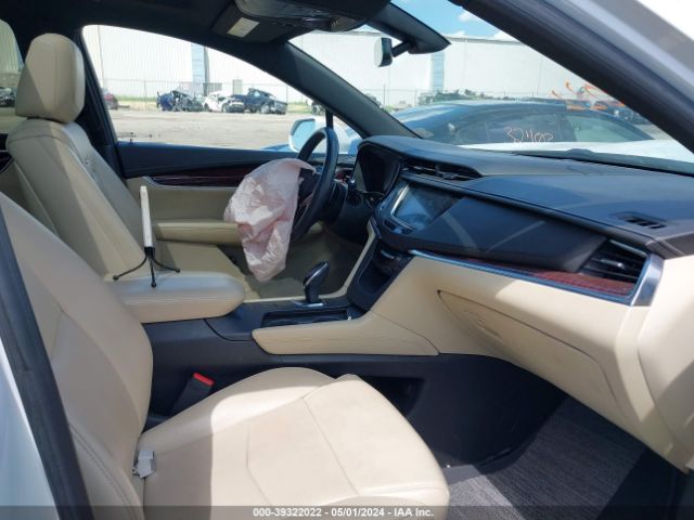 Photo 4 VIN: 1GYKNCRS2JZ120714 - CADILLAC XT5 