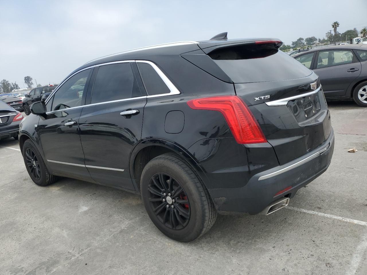 Photo 1 VIN: 1GYKNCRS2JZ126335 - CADILLAC XT5 