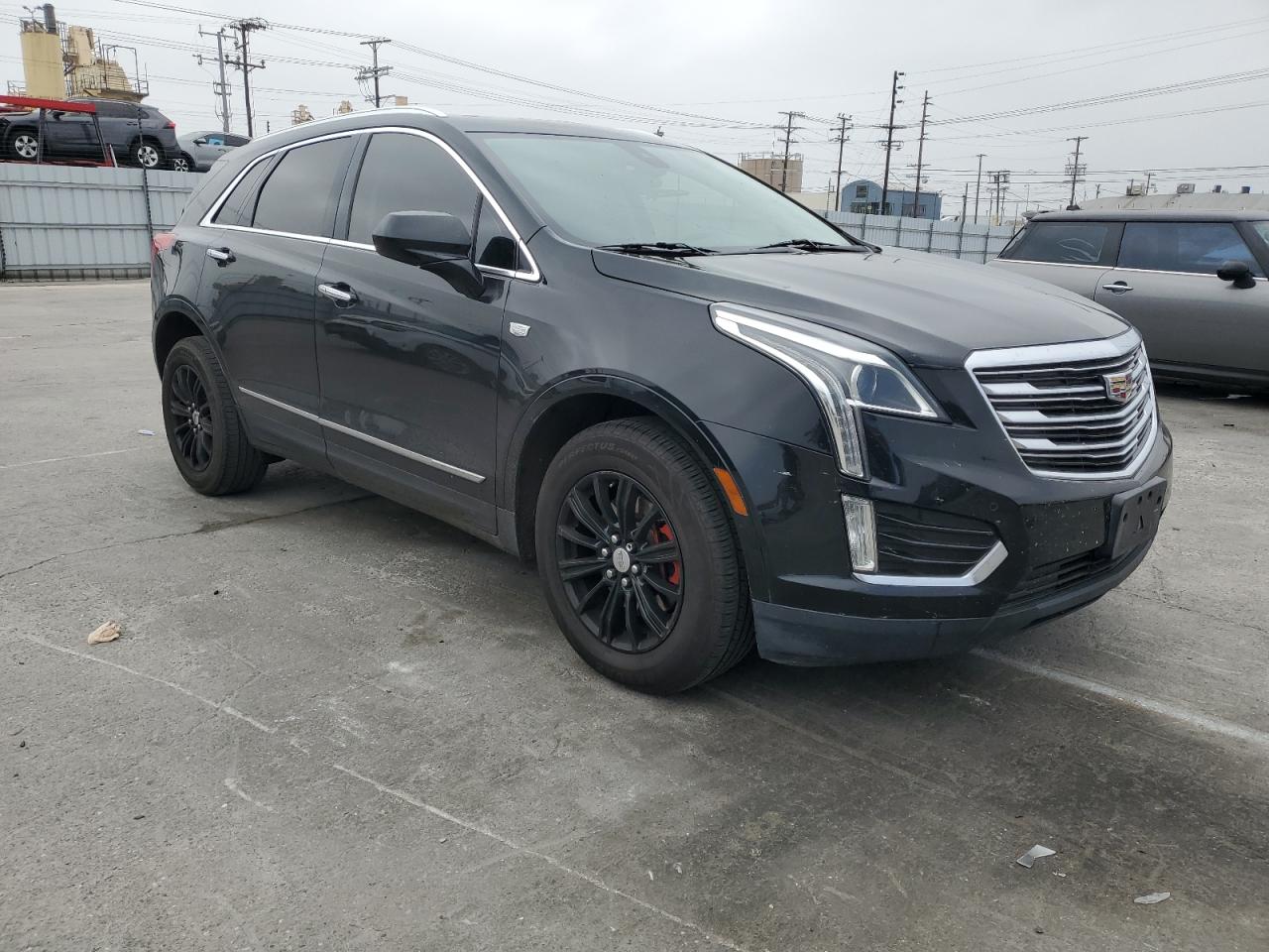 Photo 3 VIN: 1GYKNCRS2JZ126335 - CADILLAC XT5 