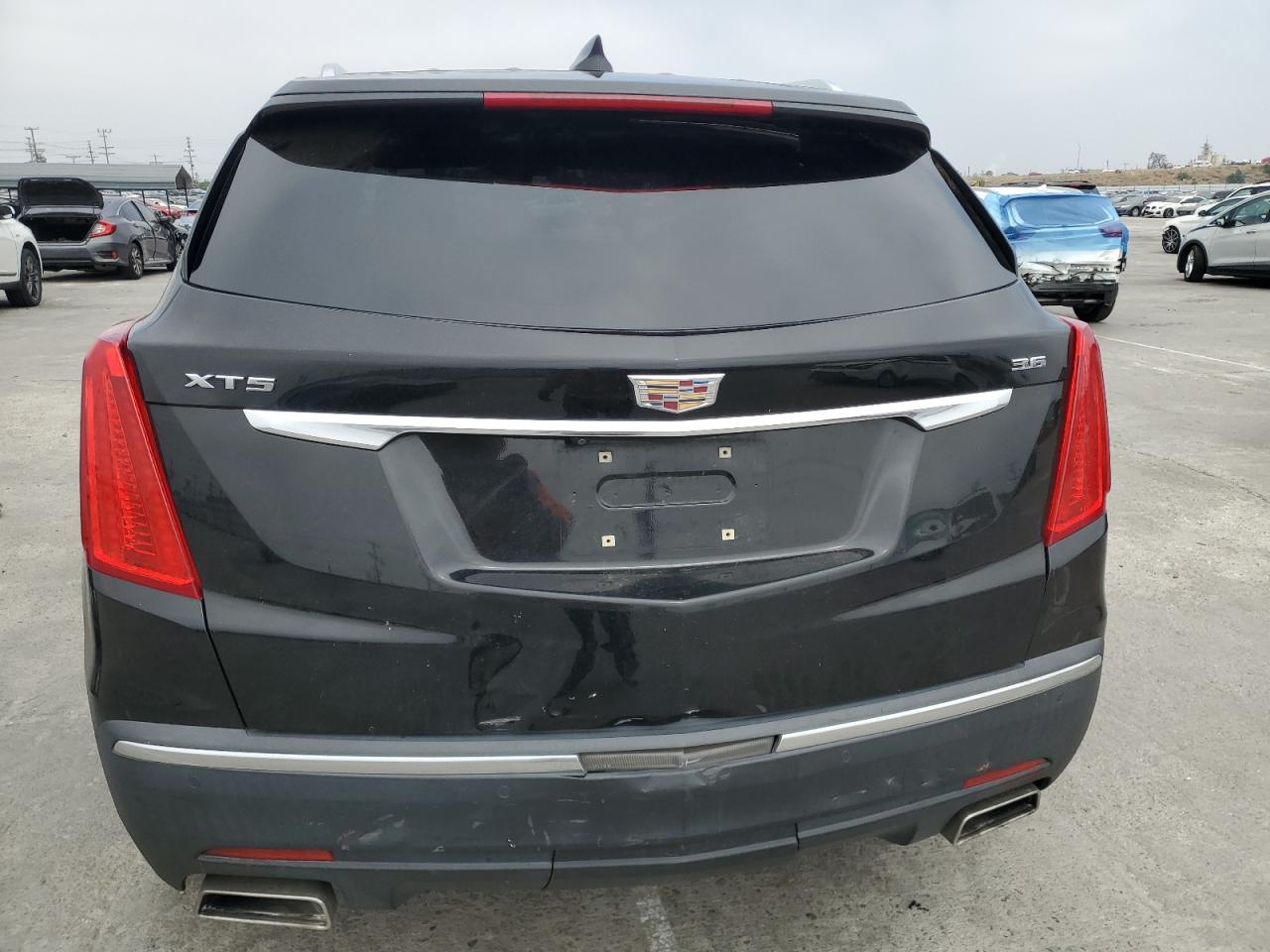 Photo 5 VIN: 1GYKNCRS2JZ126335 - CADILLAC XT5 