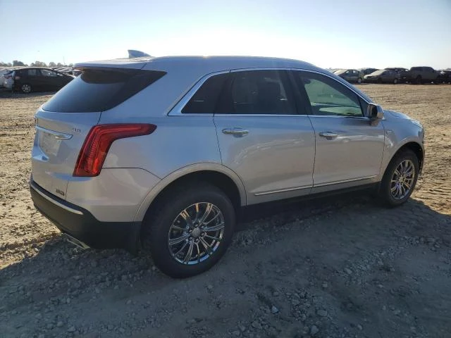 Photo 2 VIN: 1GYKNCRS2JZ191346 - CADILLAC XT5 LUXURY 