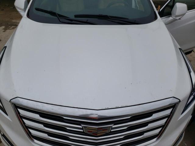 Photo 11 VIN: 1GYKNCRS2JZ213667 - CADILLAC XT5 LUXURY 