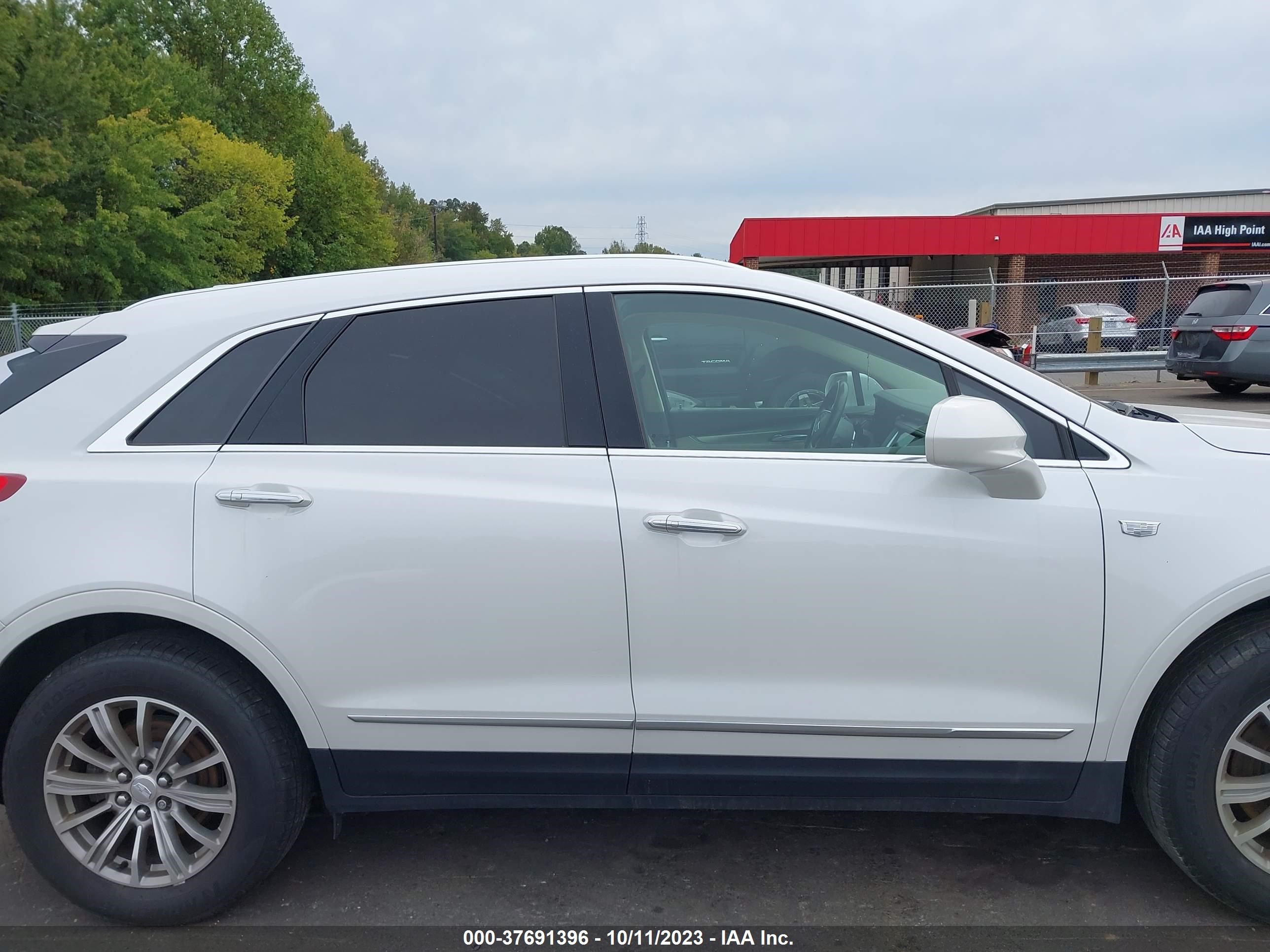 Photo 12 VIN: 1GYKNCRS2KZ132301 - CADILLAC XT5 