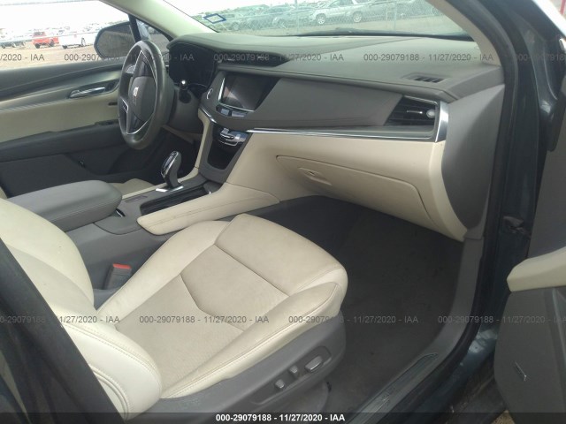 Photo 4 VIN: 1GYKNCRS3KZ211718 - CADILLAC XT5 